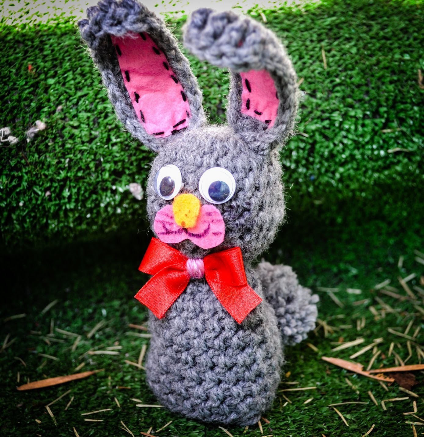Zajączek na szydełku. Bunny crochet (caption eng)
