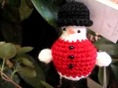 9 crochet snowmen
