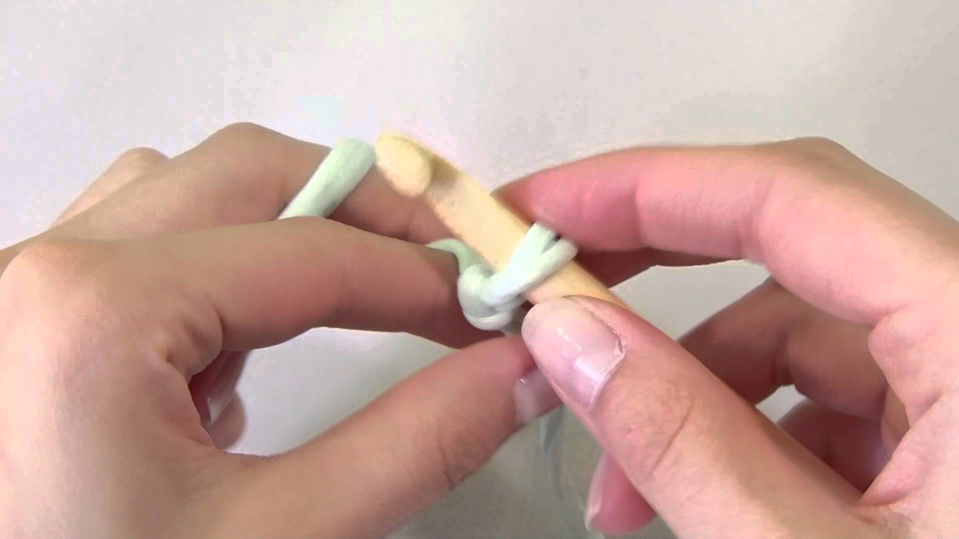 Jak zrobić łańcuszek na szydełku? - tutorial (HD)