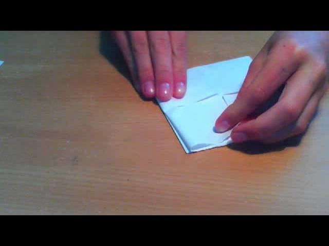 Jak zrobić korone z papieru lub gazety