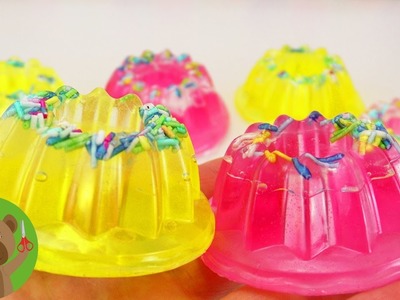 DIY mydło | mydełka w kształcie babeczek | kolorowe babeczki-mydełka | pomysł na prezent