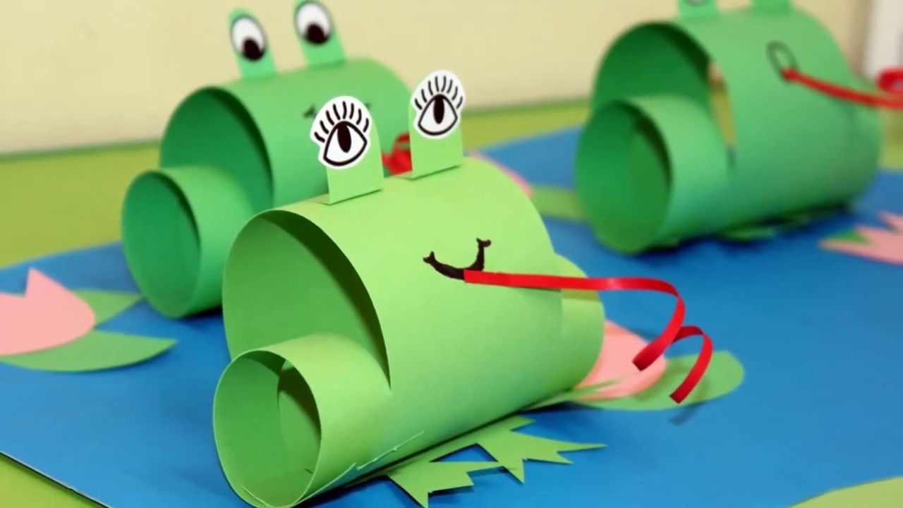 Papierowa żaba. żaba z papieru. zabawa z dzieckiem. paper frog. frog craft