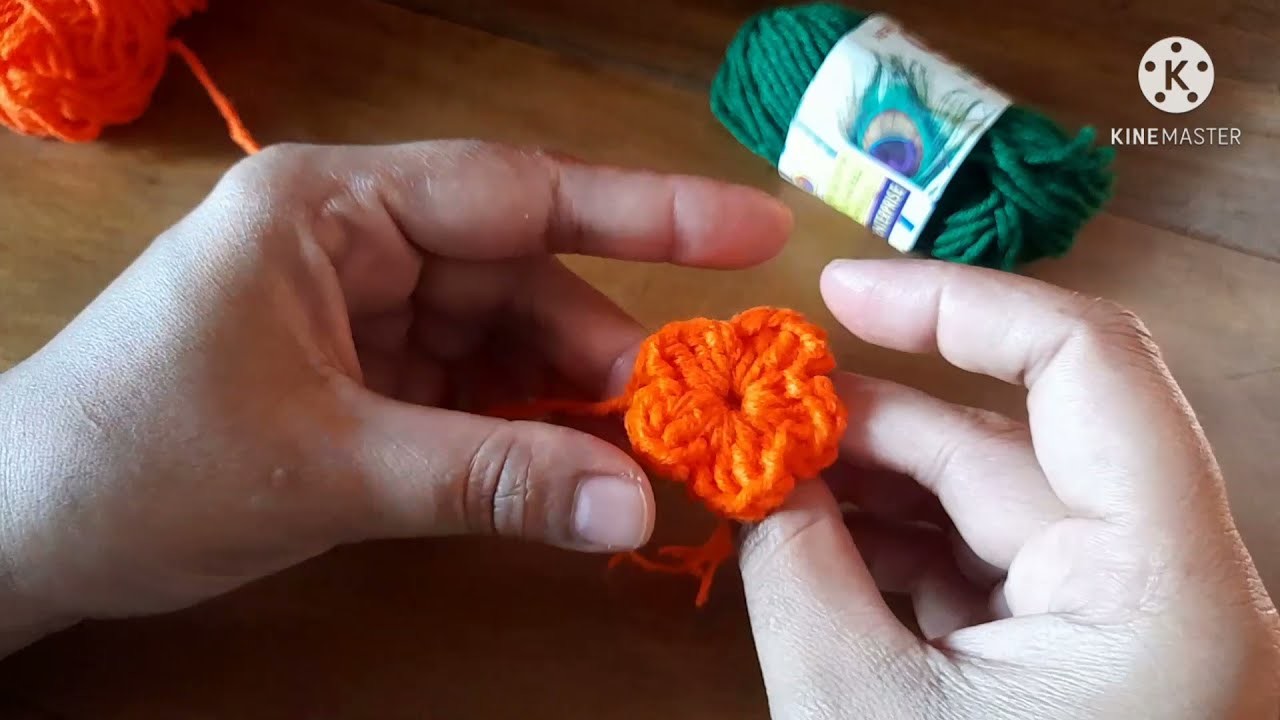 How to make a easy crochet flower. সহজভাবে কুশি ফুল তৈরি