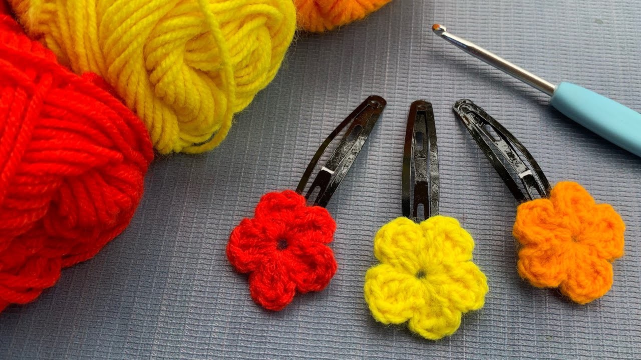 How to make easy crochet flower clips.কুশিকাঁটা দিয়ে ক্লিপ তৈরি.crochet flower for beginners