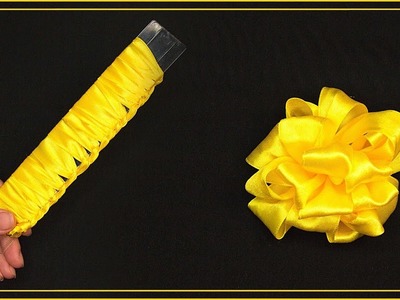 Super pomysł z linijką, w prosty sposób można zrobić kwiaty ze wstążki!
